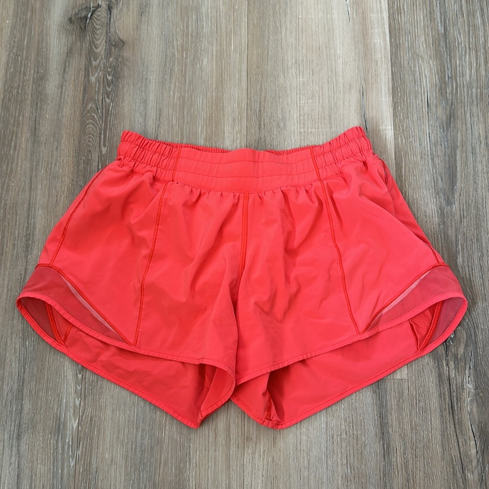Lululemon Hotty Hot Short